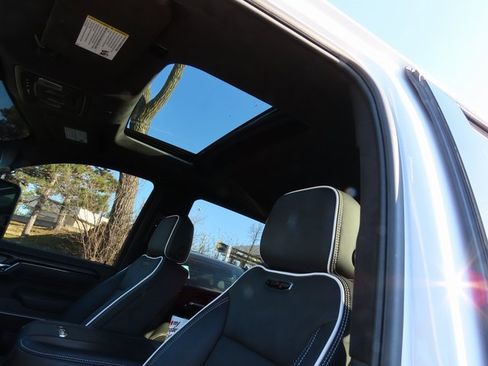 Used 2026 GMC Sierra 2500 AT4X image 43