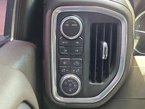 Used 2022 GMC Sierra 3500 Denali AWD/4WD image 26
