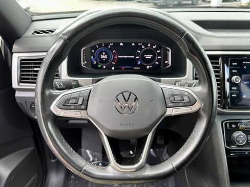 Used 2020 Volkswagen Atlas Cross Sport SEL image 33