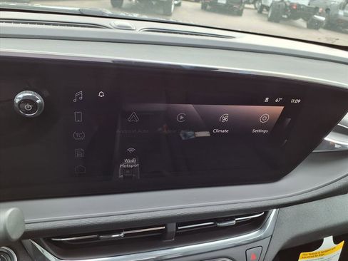 New 2026 Buick Envista Preferred image 3