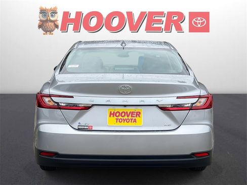 Used 2026 Toyota Camry LE image 3