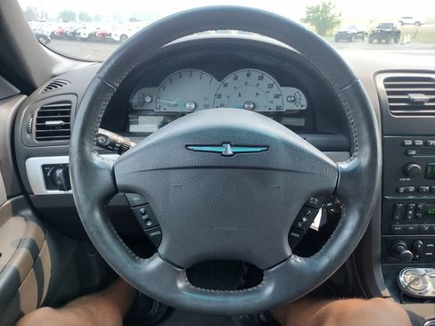 Used 2002 Ford Thunderbird RWD image 5