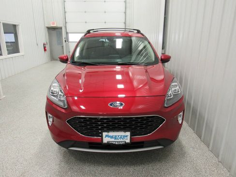 Used 2020 Ford Escape Titanium AWD/4WD image 10