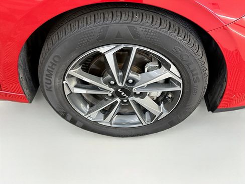 Used 2024 Kia Forte LXS image 11