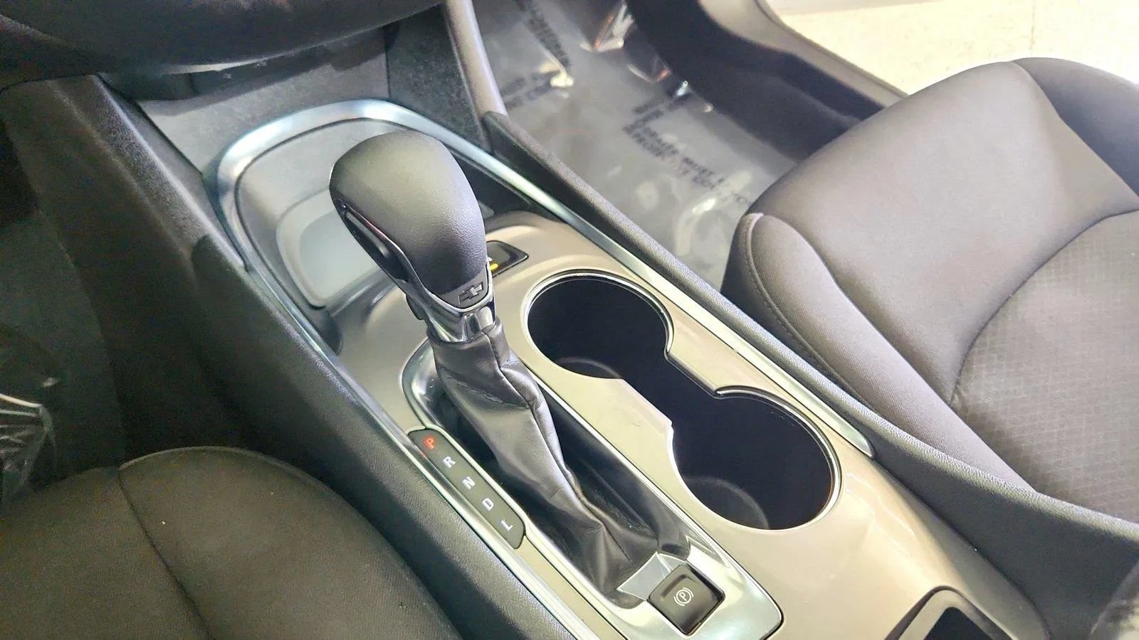Used 2024 Chevrolet Malibu LT FWD image 18