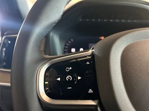 New 2026 Volvo XC90 B6 Plus w/ Protection Package Premier image 12