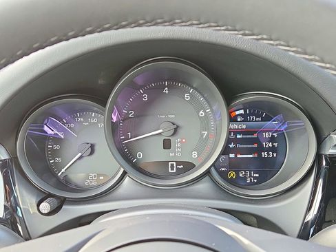 New 2026 Porsche Macan image 10