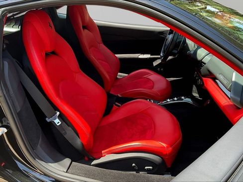 Used 2019 Ferrari 488 GTB RWD image 23