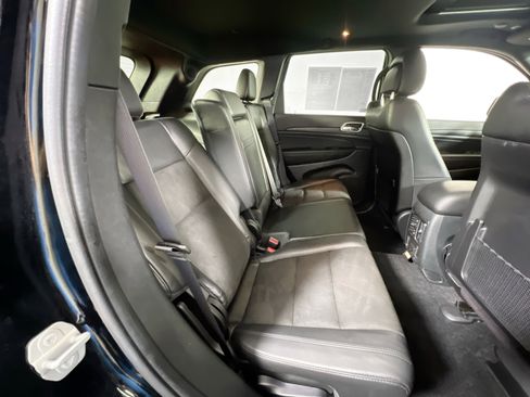 Used 2022 Jeep Grand Cherokee Laredo X image 26