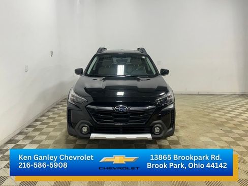 Used 2023 Subaru Outback Limited AWD/4WD image 2