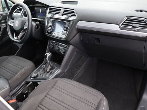 Used 2022 Volkswagen Tiguan S image 36