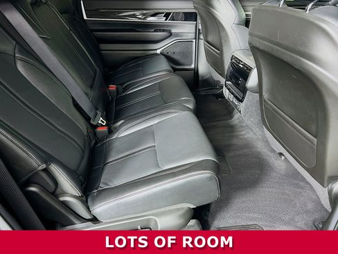 Used 2022 Jeep Wagoneer Series II image 25