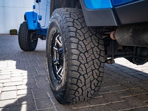 Used 2020 Jeep Gladiator Sport w/ Quick Order Package 24S image 45