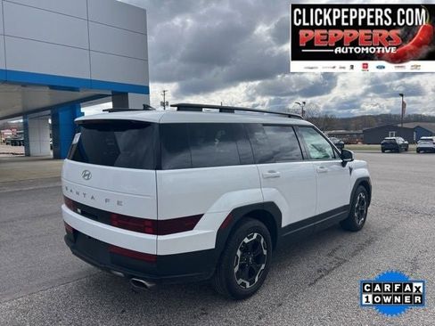 Used 2025 Hyundai Santa Fe SEL image 4