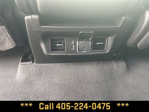 Used 2025 GMC Sierra 1500 SLT AWD/4WD image 25