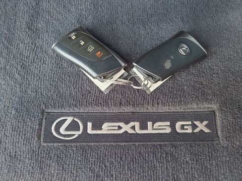 Used 2020 Lexus GX 460 Premium w/ Premium Package AWD/4WD image 32
