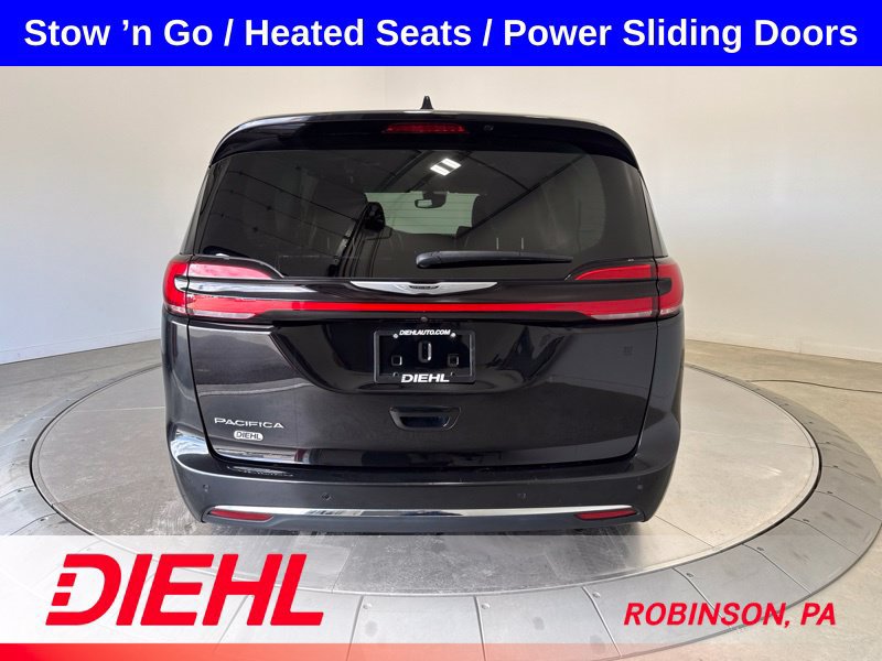 Used 2024 Chrysler Pacifica Touring-L FWD image 6