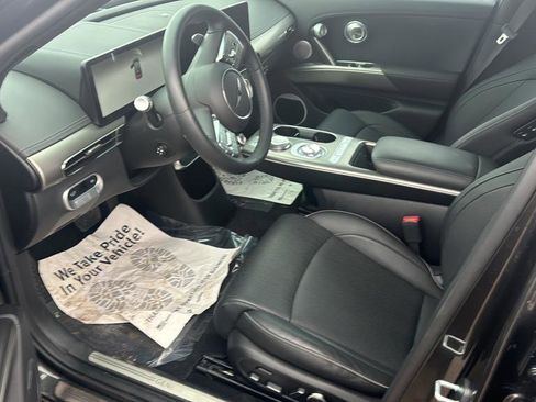 Used 2024 Genesis GV60 Advanced image 14