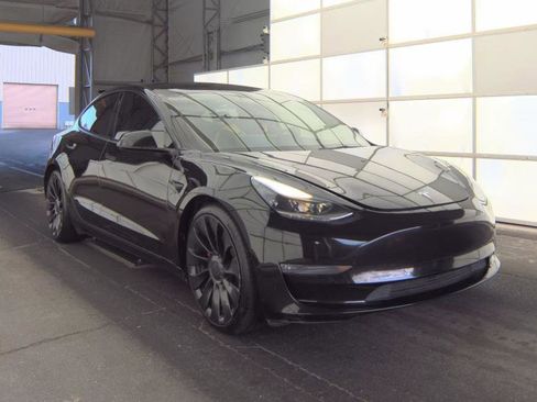 Used 2022 Tesla Model 3 Performance image 5