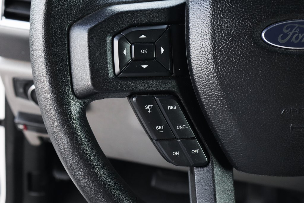 Used 2017 Ford F550 2WD Regular Cab Super Duty image 31