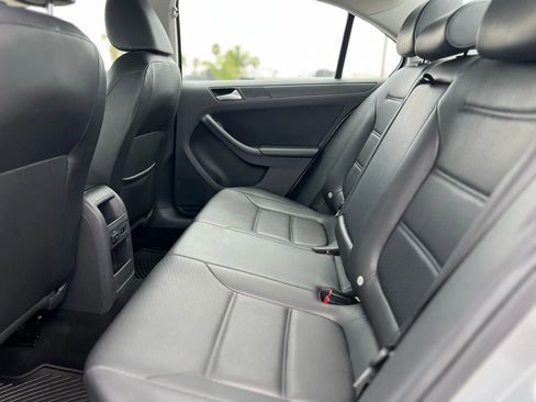 Used 2014 Volkswagen Jetta SE image 19