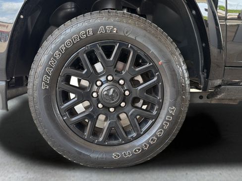 Used 2025 RAM 2500 Limited AWD/4WD image 14