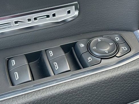 New 2026 GMC Sierra 1500 Denali w/ Denali Reserve Package image 12