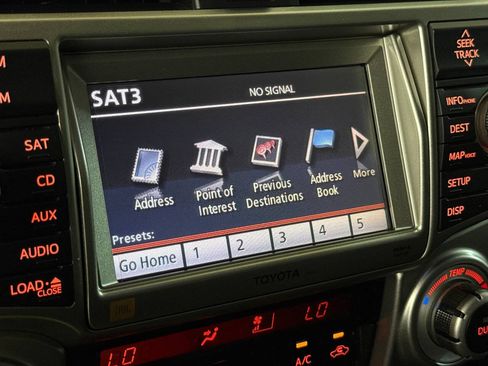 Used 2011 Toyota 4Runner Limited AWD/4WD image 50