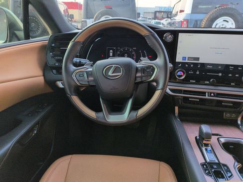 Used 2023 Lexus RX 350 Premium w/ Cold Area Package AWD/4WD image 13