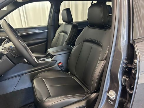 New 2026 Jeep Grand Cherokee L Limited AWD/4WD image 8