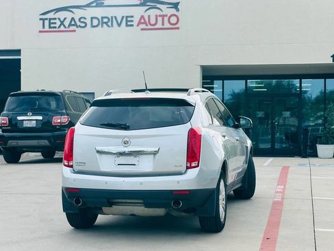 Used 2014 Cadillac SRX Luxury w/ Driver Awareness Package image 8