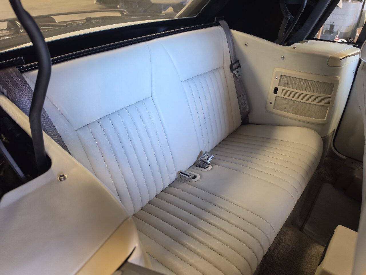 Used 1990 Ford Mustang LX RWD image 23