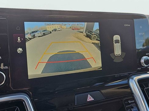 Used 2023 Kia Sorento SX AWD/4WD image 16