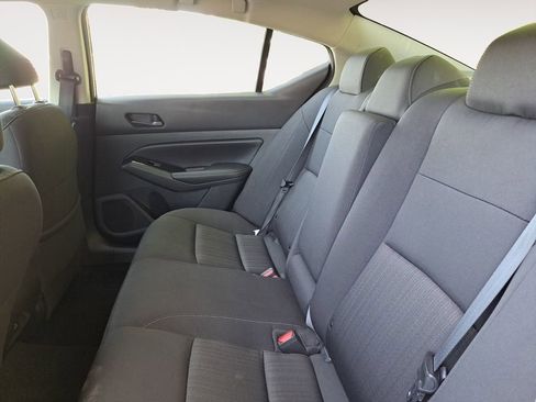Used 2023 Nissan Altima 2.5 SV w/ SV Premium Package FWD image 14