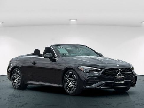 Used 2026 Mercedes-Benz CLE 300 4MATIC Cabriolet image 9
