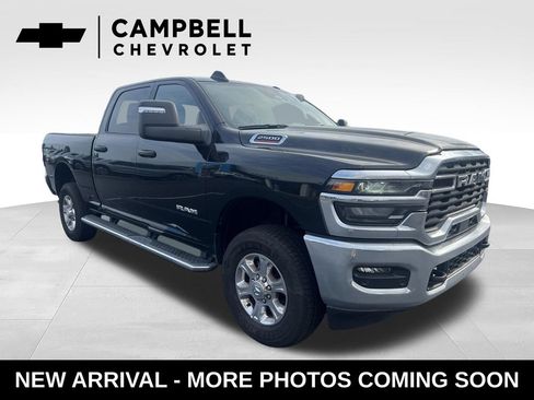 Used 2026 RAM 2500 Big Horn AWD/4WD image 7