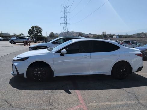 Used 2025 Toyota Camry SE w/ Multimedia Upgrade Package FWD image 7
