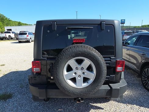 Used 2014 Jeep Wrangler Sport w/ Quick Order Package 24S AWD/4WD image 5
