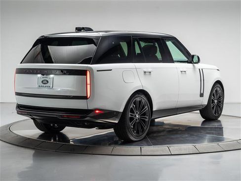 Used 2024 Land Rover Range Rover Long Wheelbase Autobiography AWD/4WD image 5