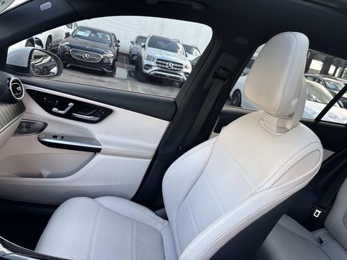 Used 2023 Mercedes-Benz GLC 300 image 16