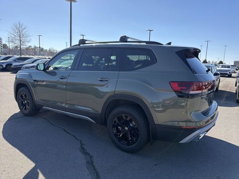 New 2026 Volkswagen Atlas Peak Edition image 7