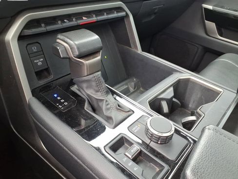 Used 2023 Toyota Tundra Limited w/ Power Package AWD/4WD image 19