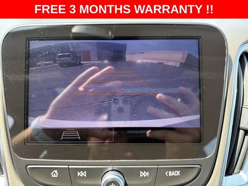 Used 2021 Chevrolet Malibu LT FWD image 18
