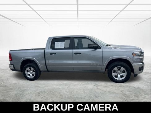 Certified 2025 RAM 1500 Big Horn AWD/4WD image 4