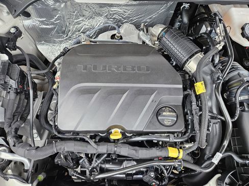 New 2026 Chevrolet Trax ACTIV w/ Sunroof Package image 33