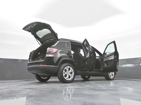 Used 2024 Jeep Compass Latitude AWD/4WD image 47