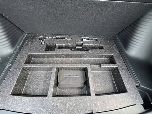 Used 2026 Honda HR-V LX image 29