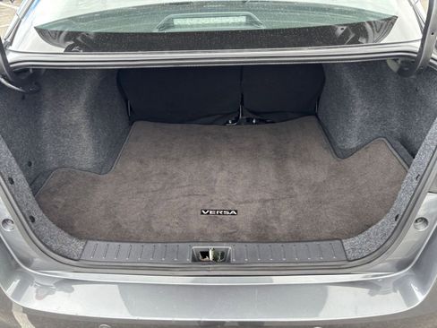 Used 2025 Nissan Versa SV image 31