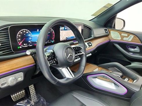 Used 2025 Mercedes-Benz GLS 450 4MATIC image 19