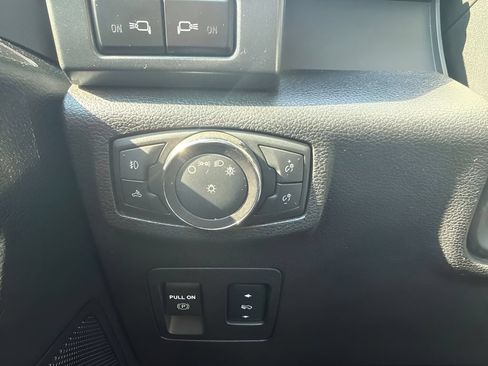 Used 2018 Ford F150 XLT w/ Equipment Group 302A Luxury AWD/4WD image 26